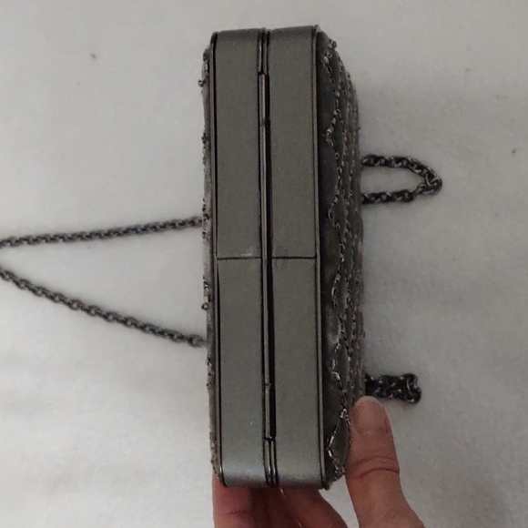 Classy Evening Shoulder Bag - Picture 9 of 12